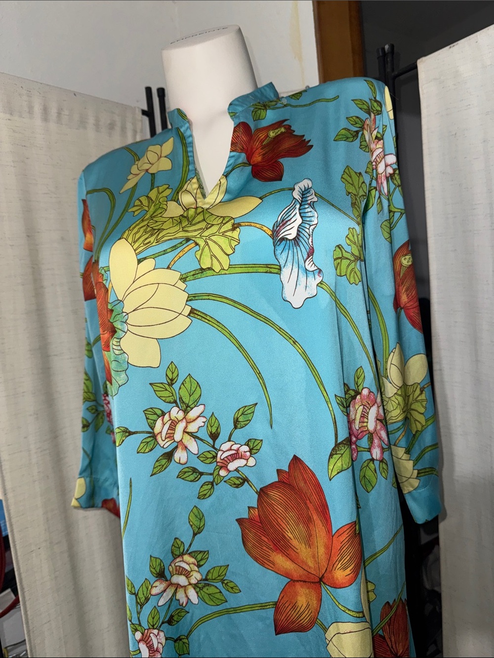 Ln Natori Silky Robe/ Gown M